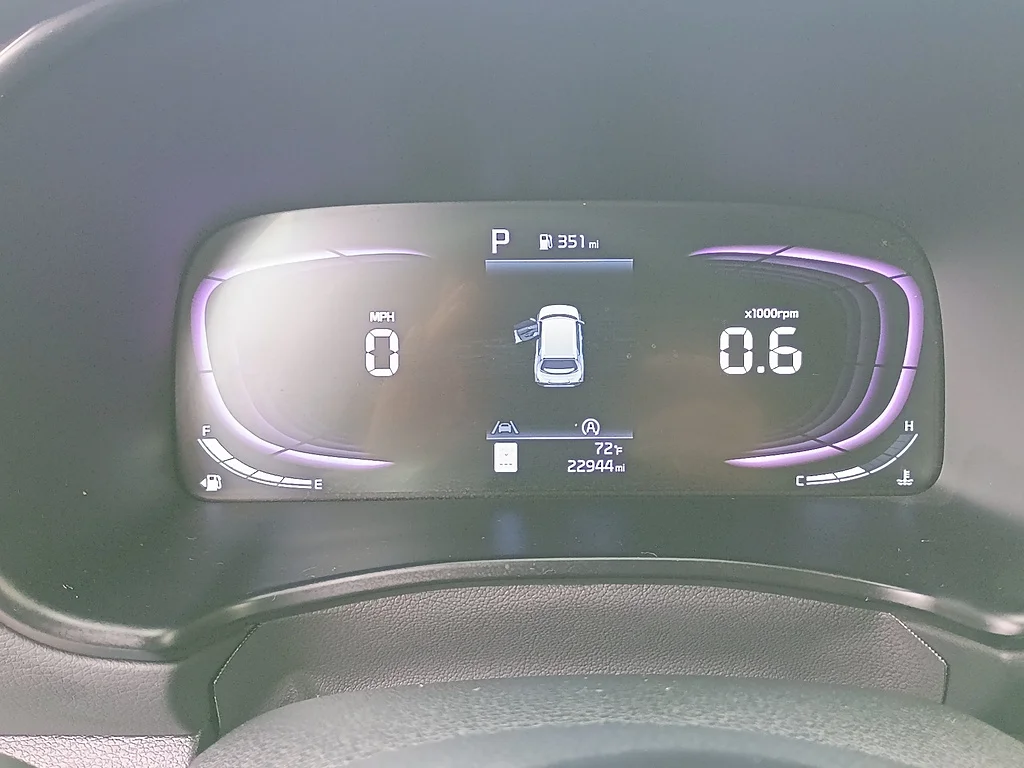 Used 2025 Fusion Black Kia LX image 20