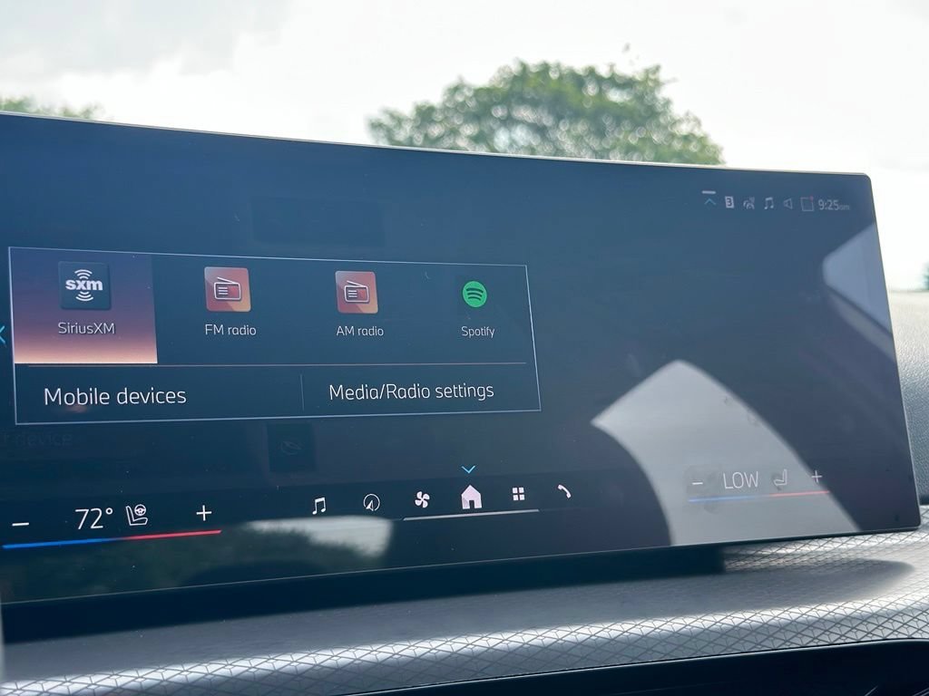 New 2026 Skyscraper Grey Metallic BMW 330i xDrive image 34
