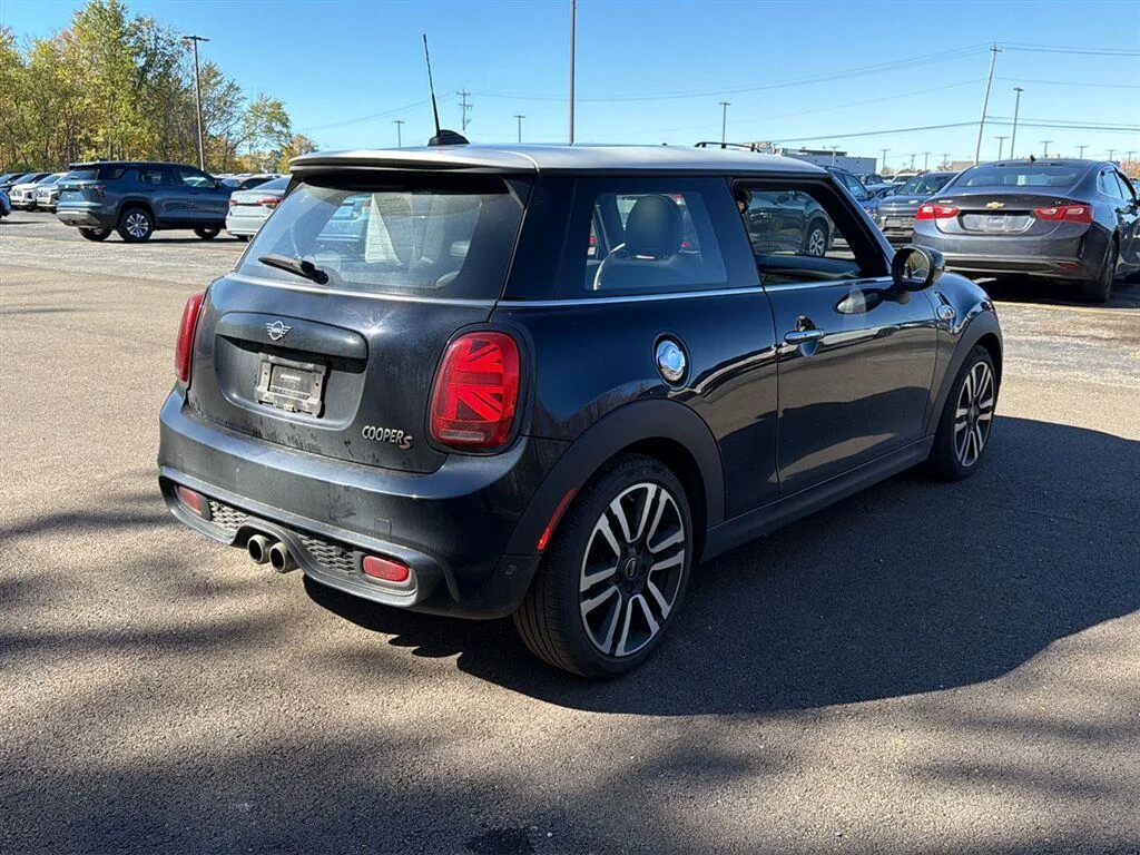 Used 2021 MINI Yours Enigmatic Black Metallic MINI Cooper S image 8