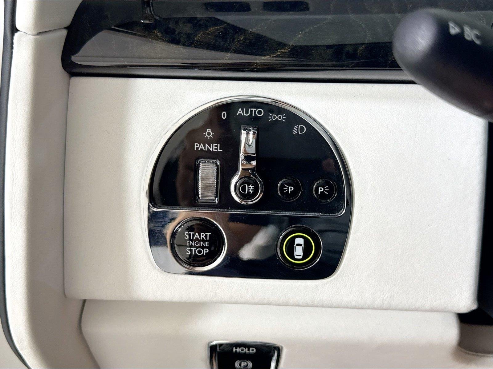 Used 2023 Jubilee Silver Rolls-Royce  image 24
