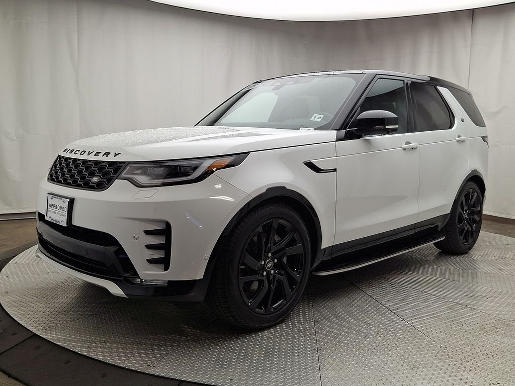 2025 Land Rover Discovery P300 Dynamic SE's photo