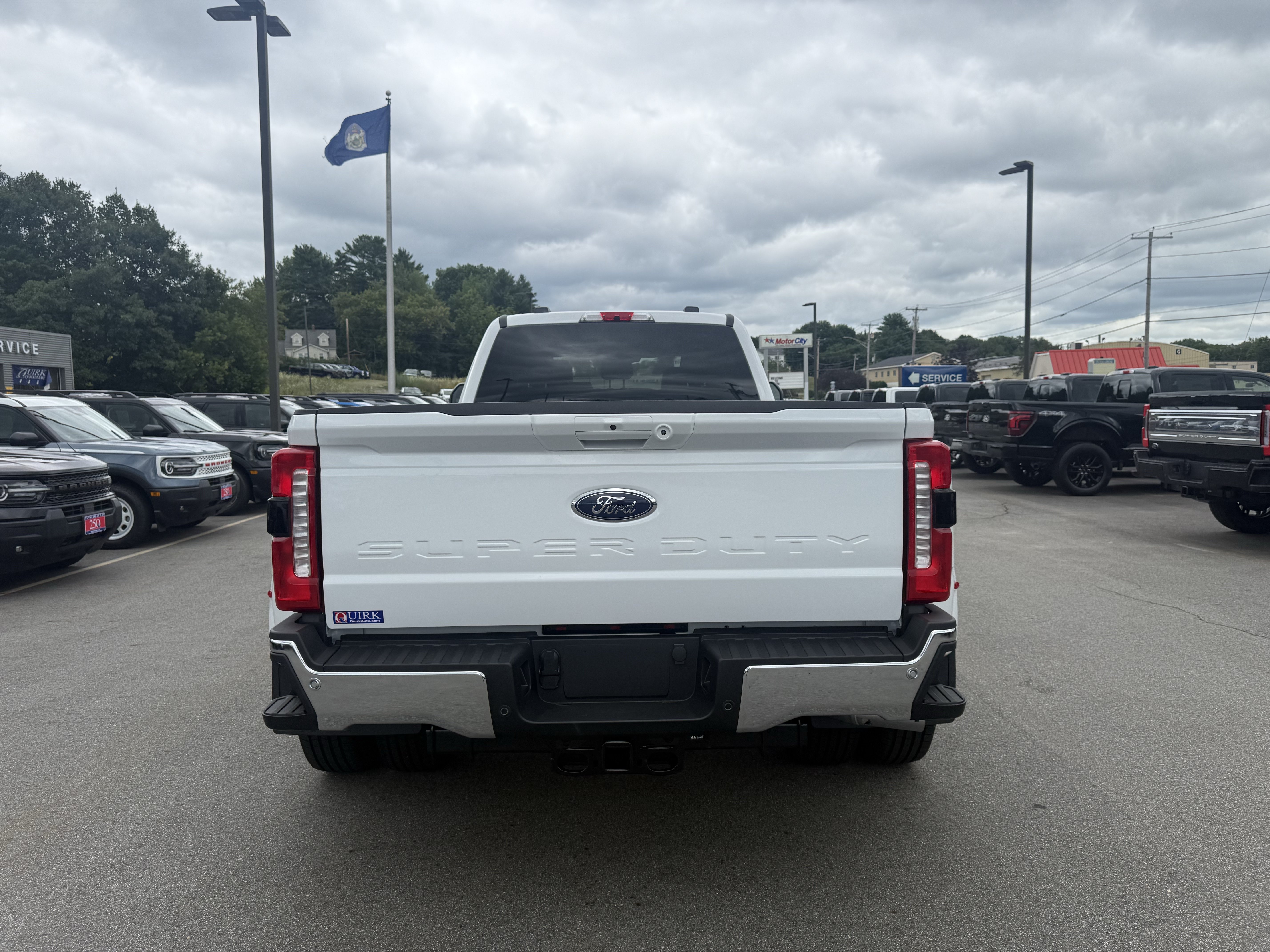 New 2026 Oxford White Ford F-350® Lariat® image 7