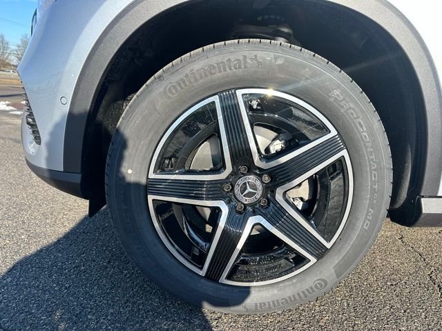 Used 2026 Silver Mercedes-Benz GLC 300 image 9
