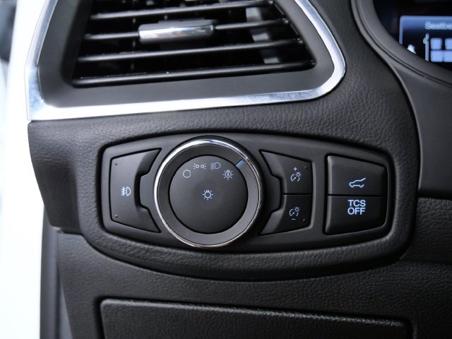 Used 2024 White Ford Titanium image 23