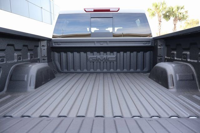 2026 GMC Sierra 1500 SLE - Photo 15