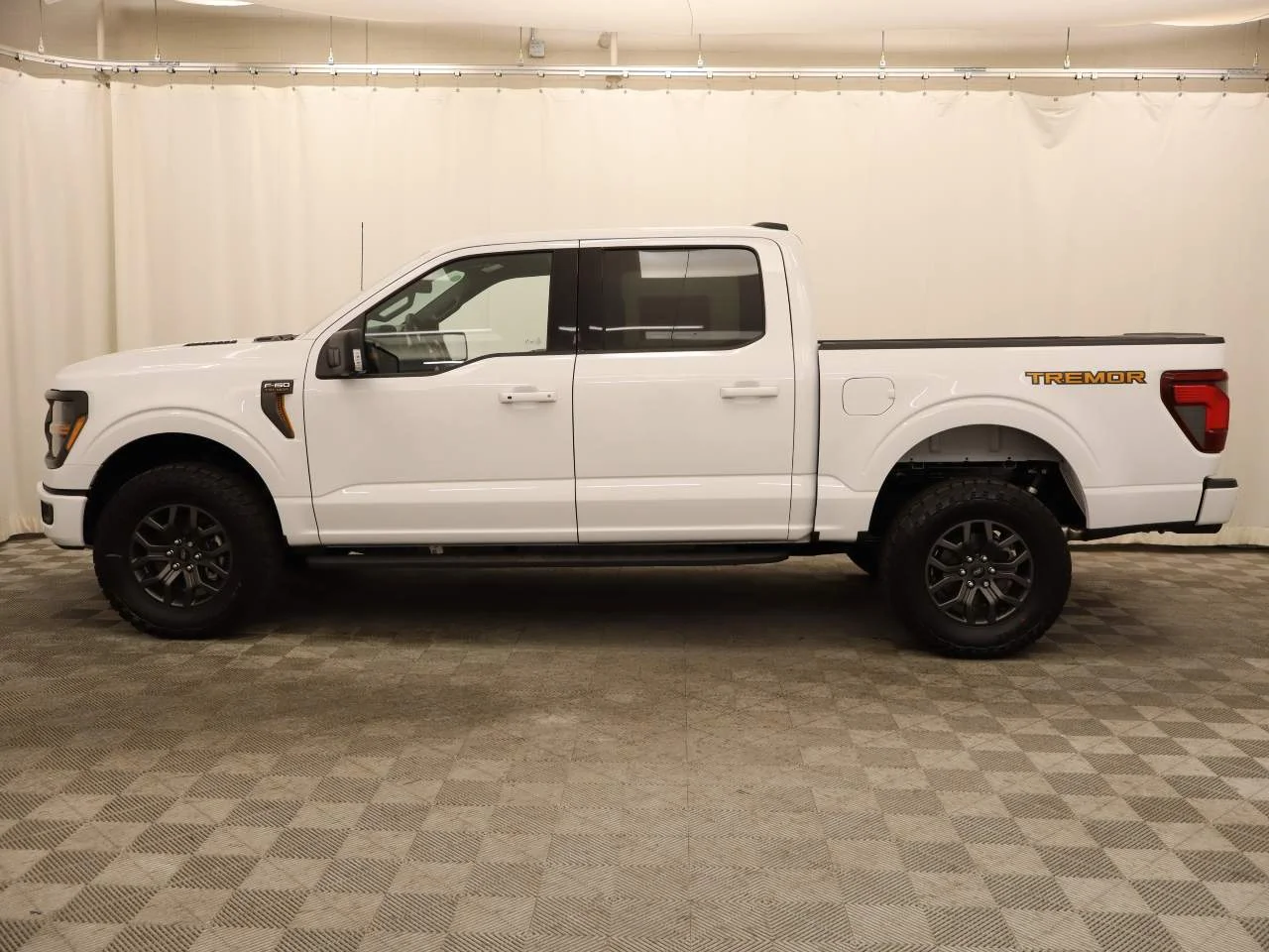 New 2026 Oxford White Ford Tremor® image 2