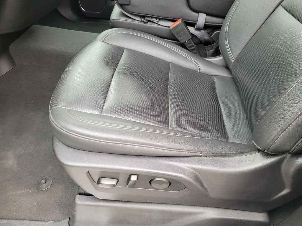 2024 GMC Sierra 1500 SLT - Photo 17
