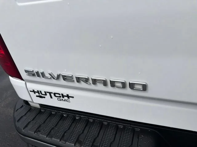 Used 2025 Summit White Chevrolet LT image 21