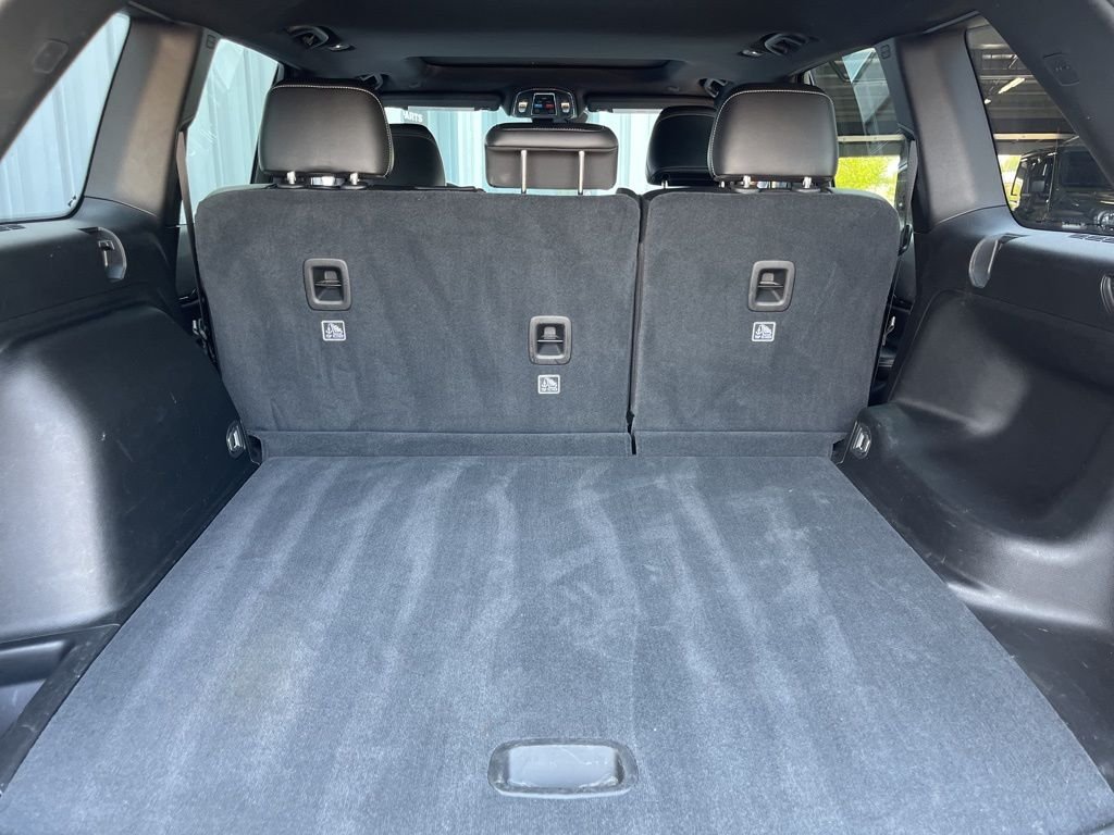 Used 2023 Silver Jeep Altitude X image 37
