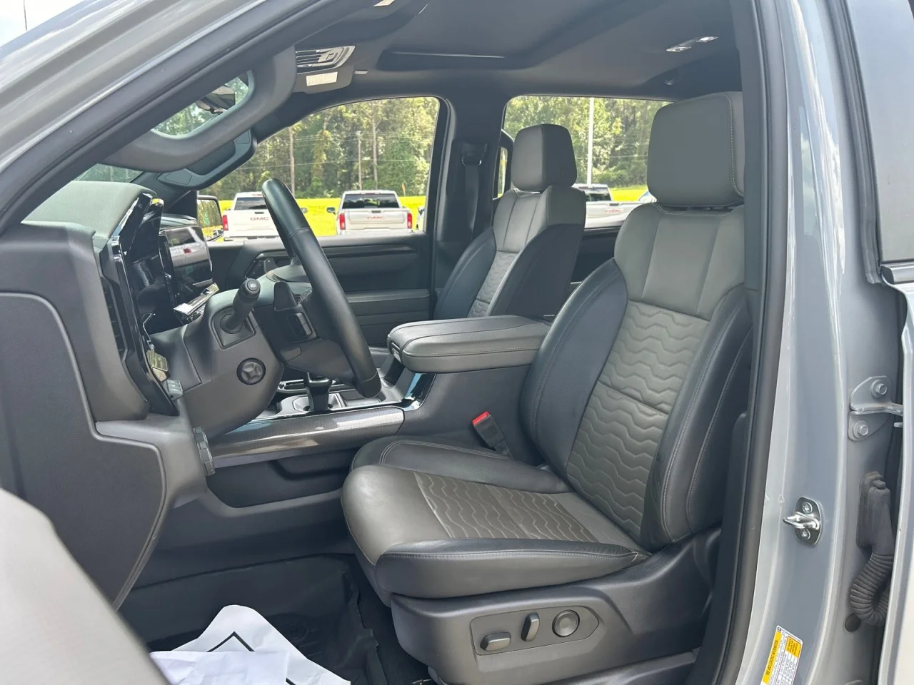 Used 2024 Slate Gray Metallic Chevrolet ZR2 image 18
