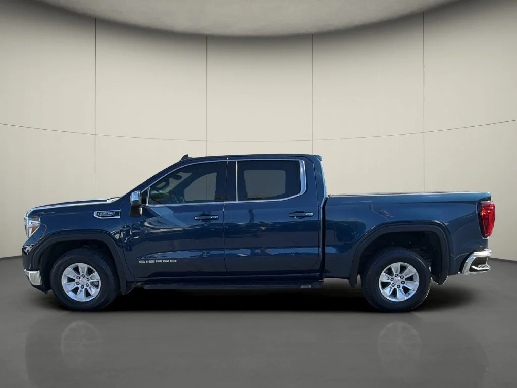 Certified Used 2020 PACIFIC BLUE METALLIC GMC SLE image 4