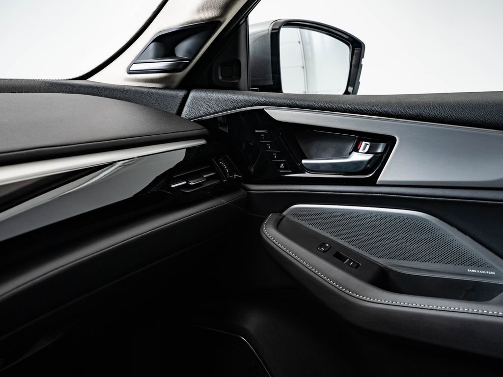 New 2026 Liquid Carbon Metallic Acura Technology Package image 41