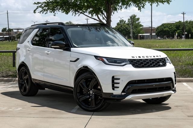 Used 2025 White Land Rover Dynamic SE image 6