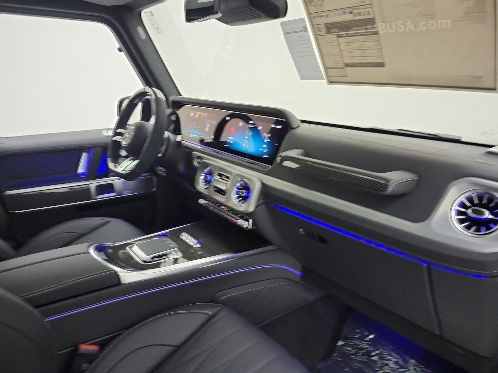 New 2027 MANUFAKTUR Night Black Magno Mercedes-Benz AMG® G 63 SUV image 15