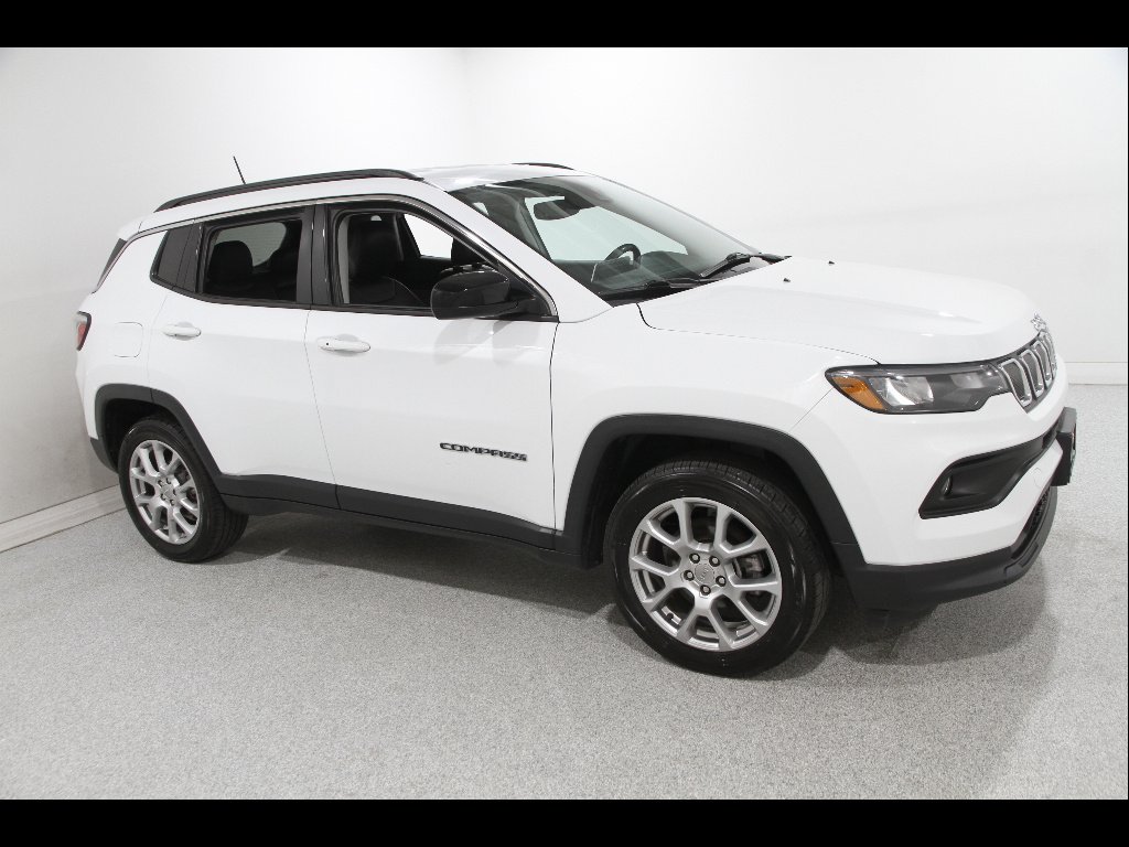 2022 Jeep Compass Latitude Lux 4X4's photo
