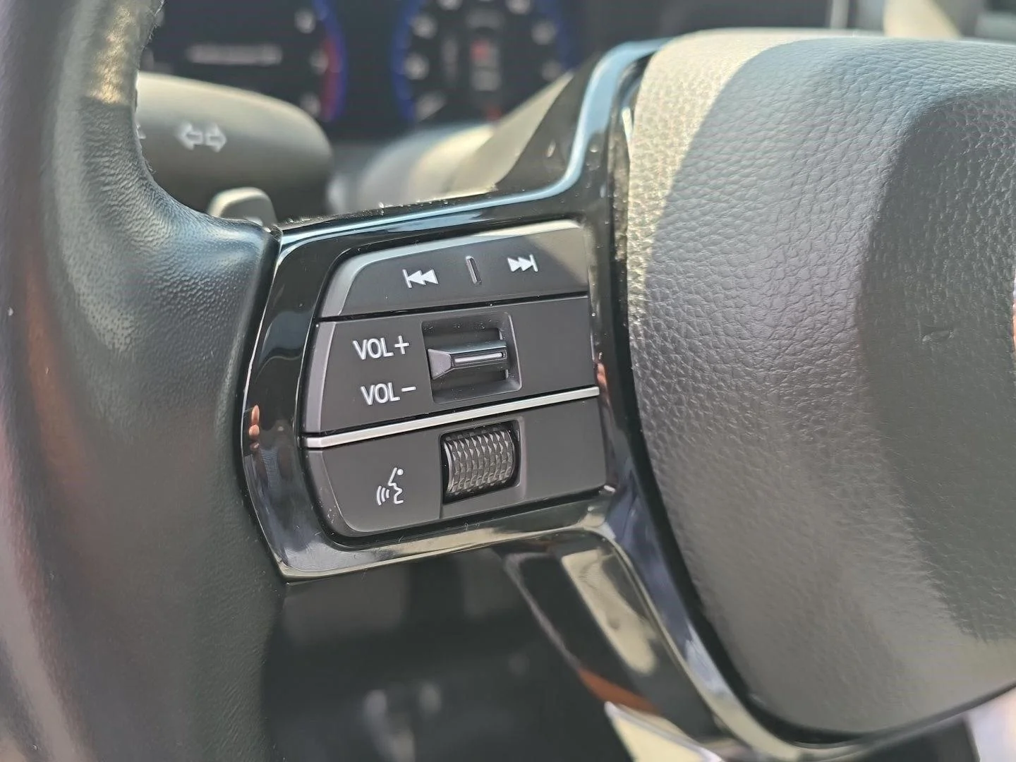 Certified Used 2025 Majestic Black Pearl Acura INTEGRA image 16