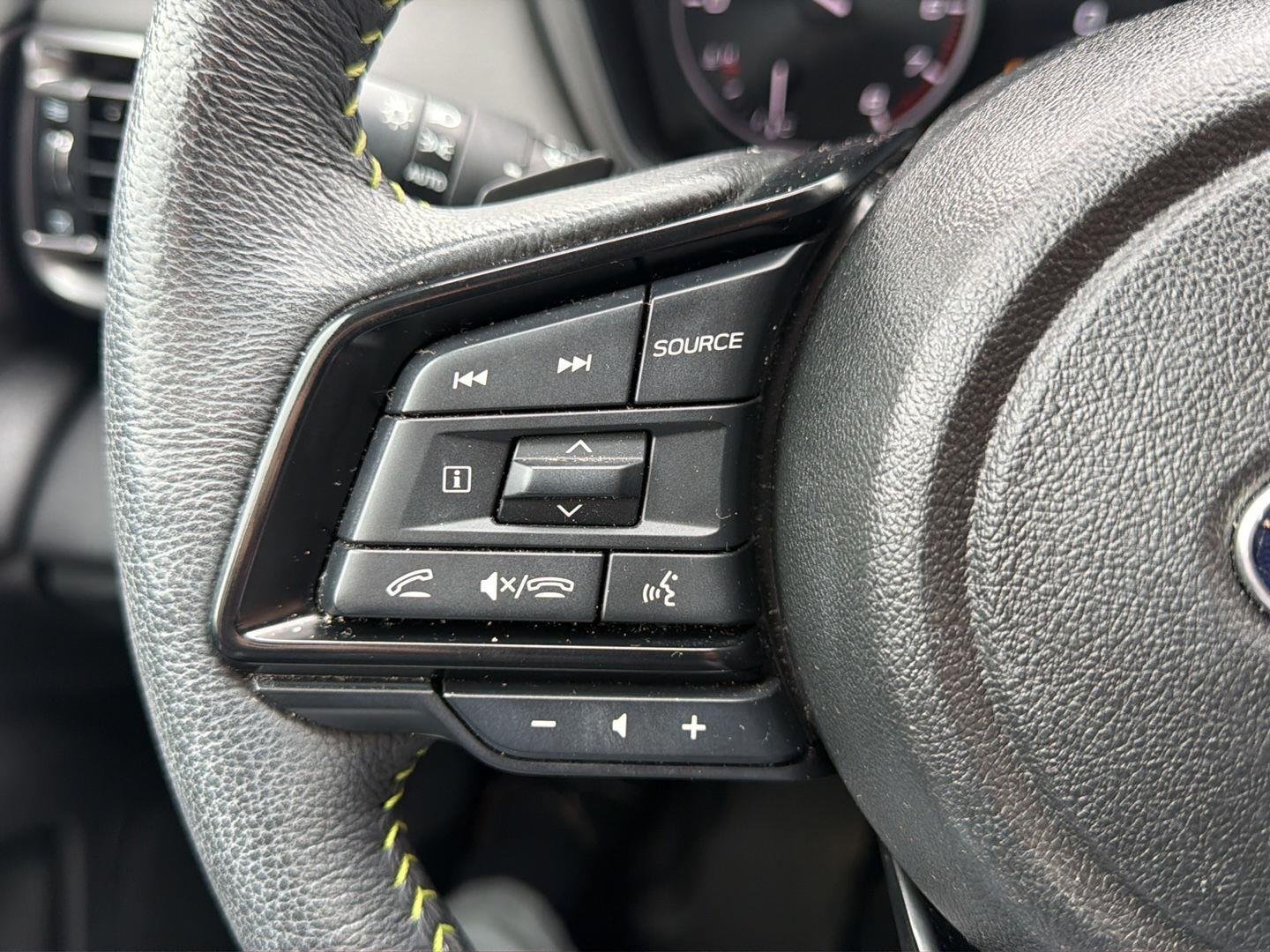 Used 2025 Crystal Black Silica Subaru Onyx Edition image 18