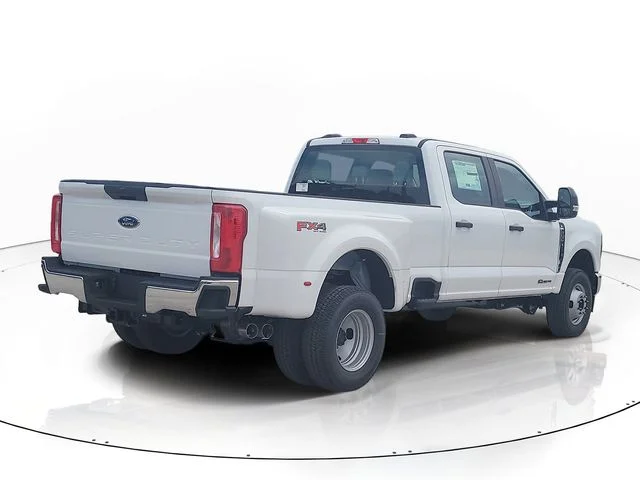 New 2026 Oxford White Ford XL image 5