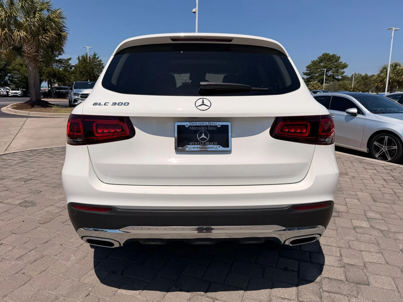 Used 2021 Polar White Mercedes-Benz GLC 300 image 9