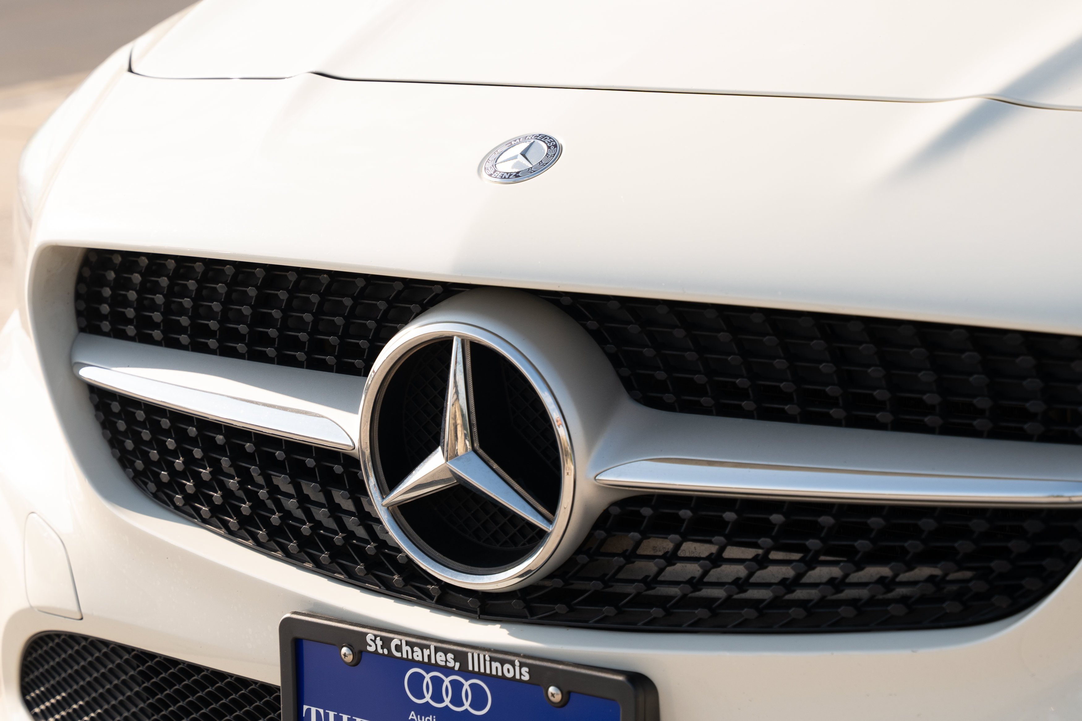 Used 2017 Cirrus White Mercedes-Benz CLA 250 image 29