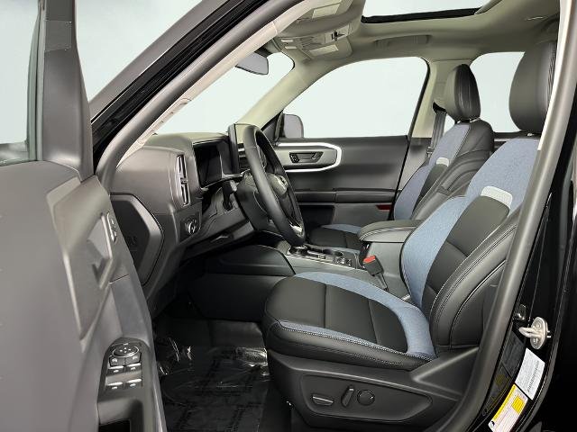 New 2026 Shadow Black Ford Outer Banks® image 32