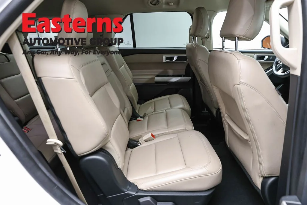 Used 2022 White Ford XLT image 24