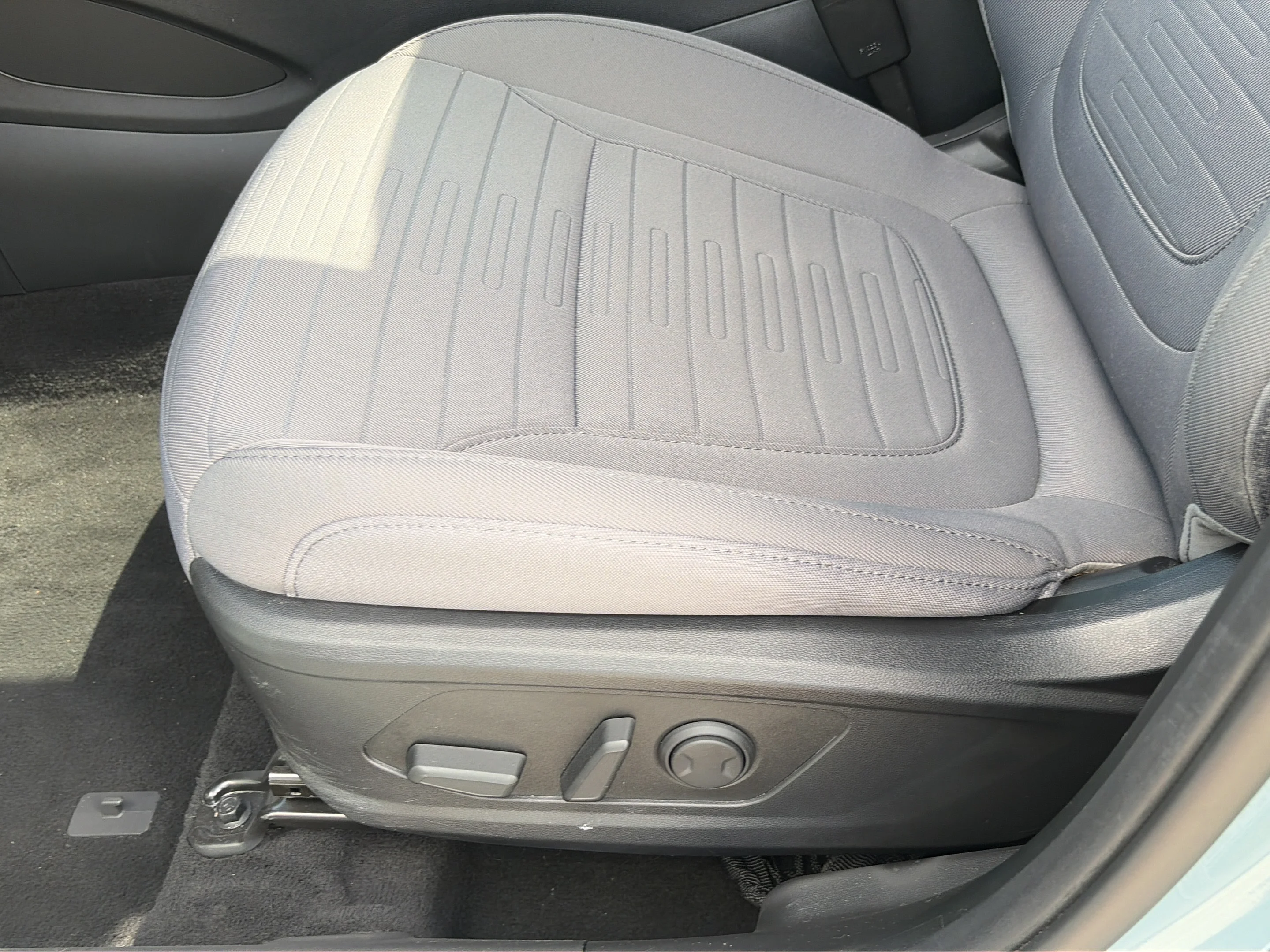 Used 2024 Blue Stone Hyundai SEL image 16