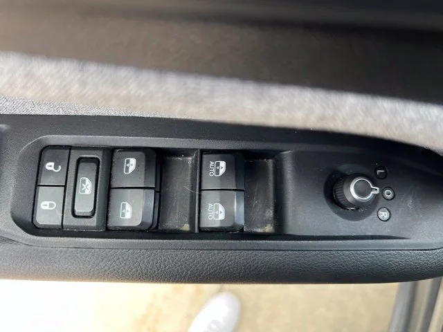 Used 2024 Black Jeep Latitude image 12