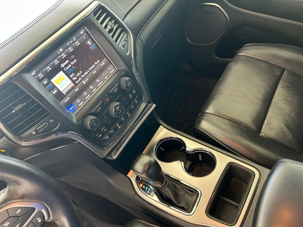 Used 2018 White Jeep Overland image 57