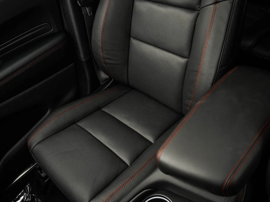 New 2026 Db Black Crystal Clearcoat Dodge GT Plus image 24