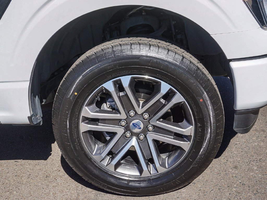 Used 2022 White Ford XL image 9