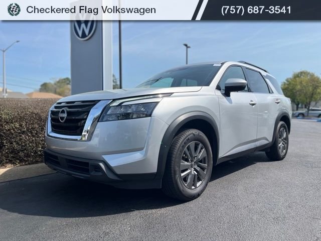 2024 Nissan Pathfinder SV