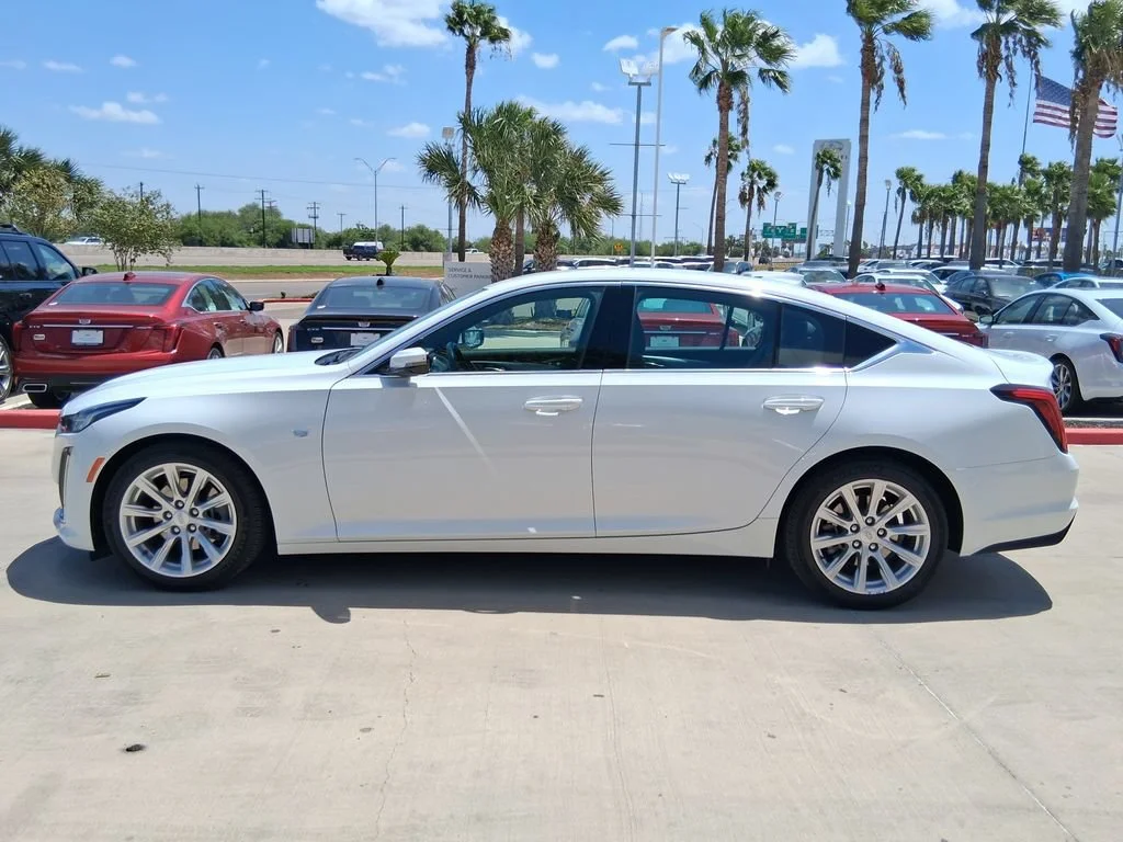 Used 2023 SUMMIT WHITE Cadillac Luxury image 3