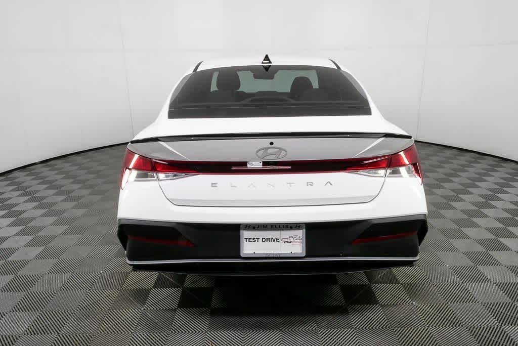 New 2026 Serenity White Hyundai SEL Sport image 39