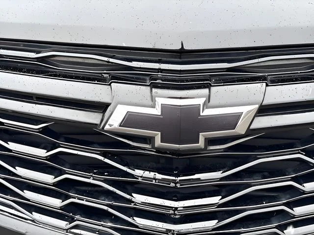 Used 2024 Black Chevrolet Premier image 24