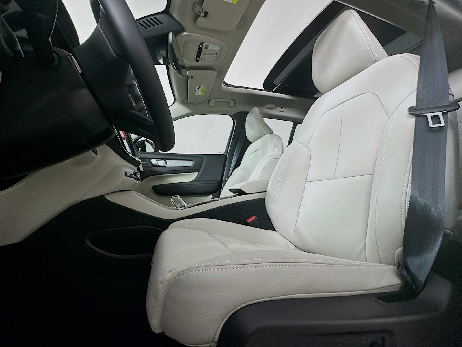 New 2026 Vapour Grey Volvo Ultra image 18