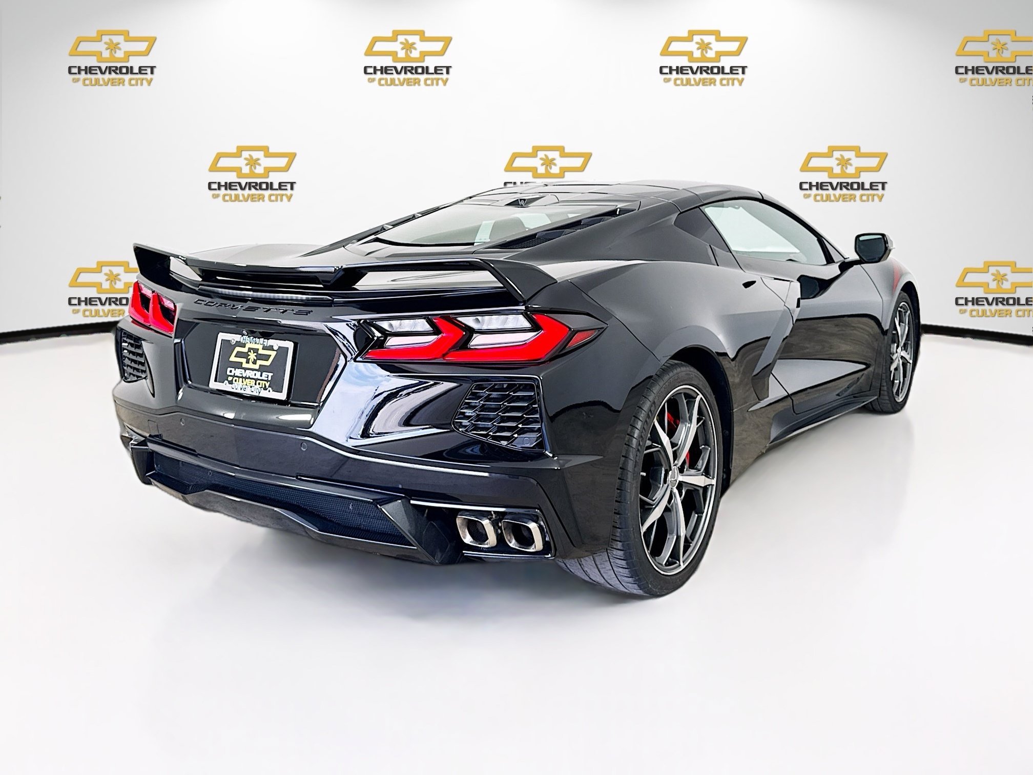 Used 2022 Black Chevrolet 2LT image 8