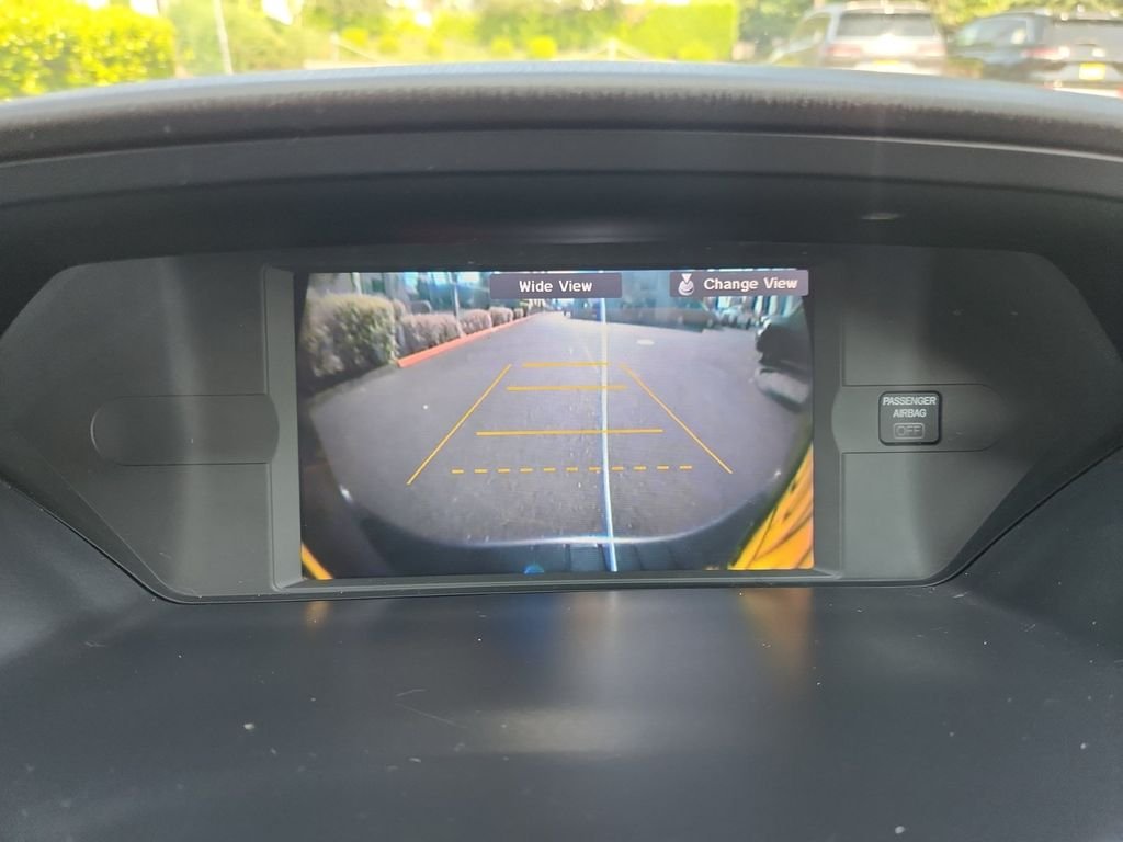 Used 2013  Honda Touring image 16