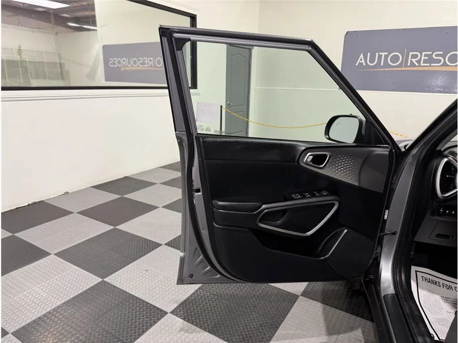 Used 2023 Steel Gray Kia LX image 13