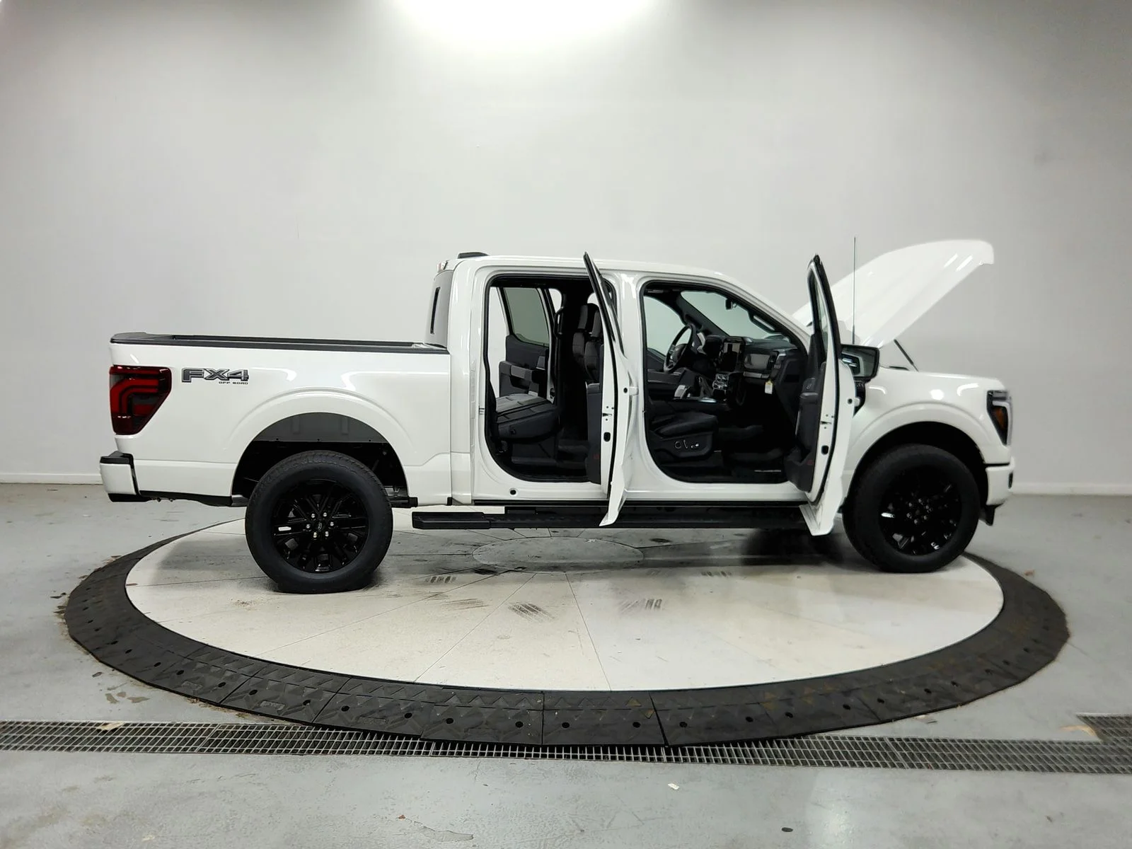 New 2026 White Ford Lariat image 17