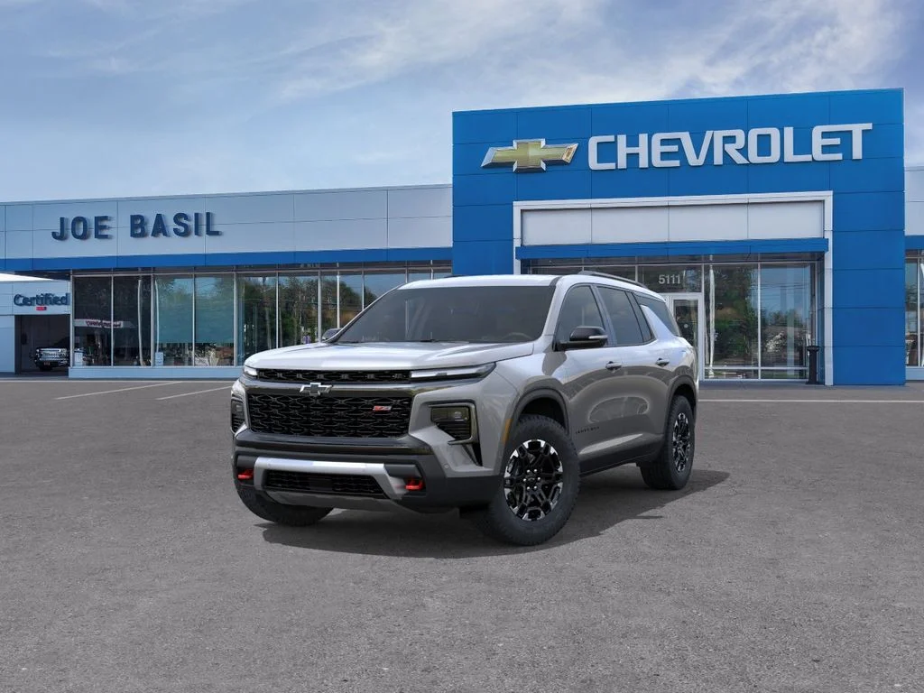 New 2027 Gray Chevrolet Z71 image 8