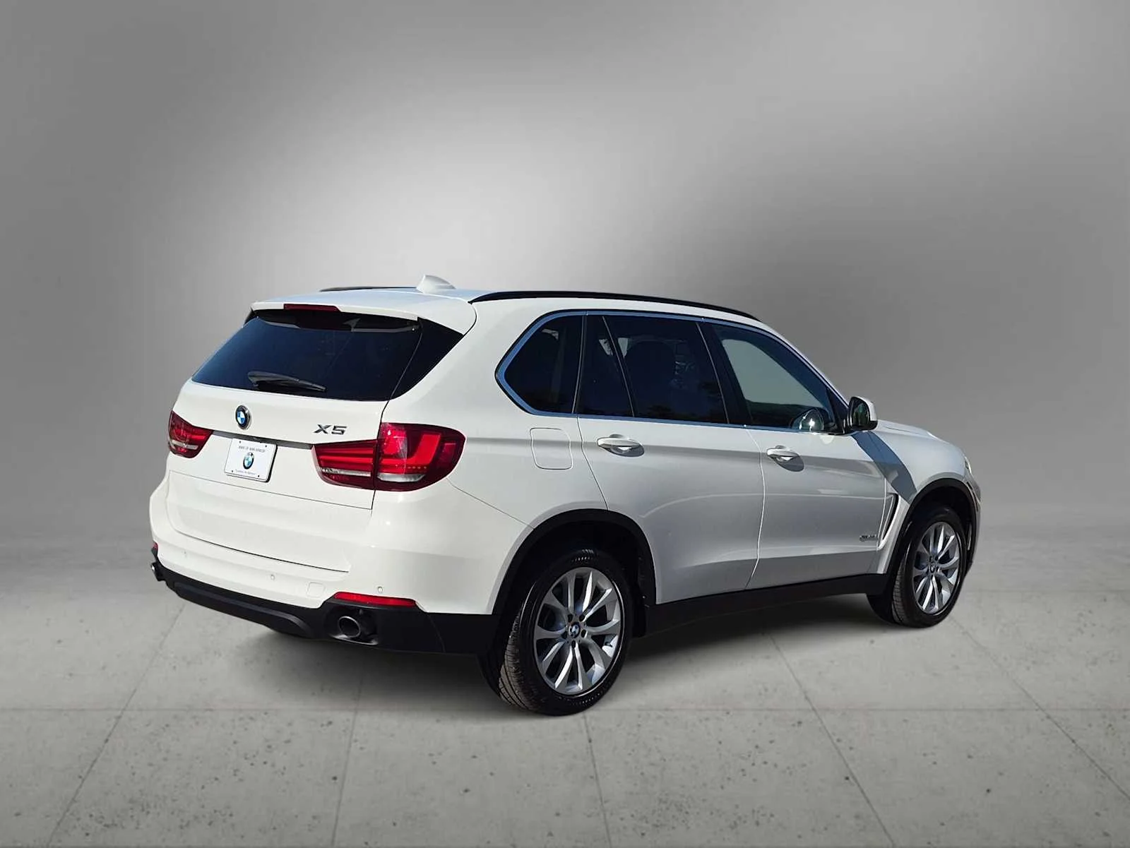 Used 2016 Alpine White BMW xDrive35i image 8