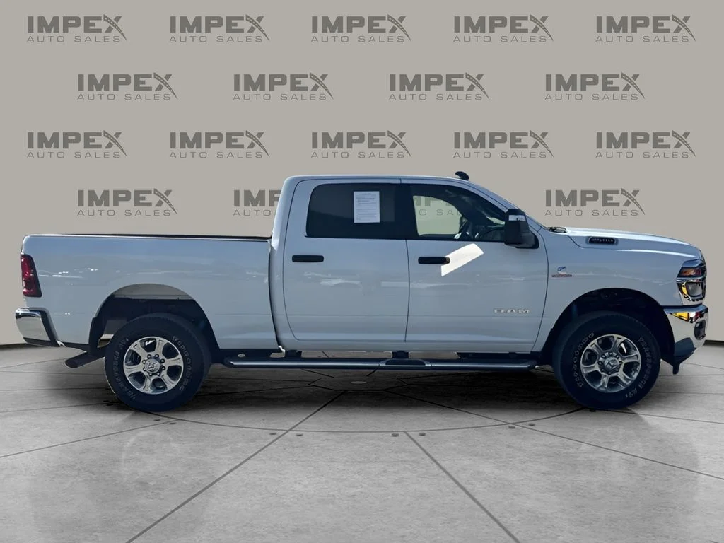 Used 2025 White Ram Big Horn image 6