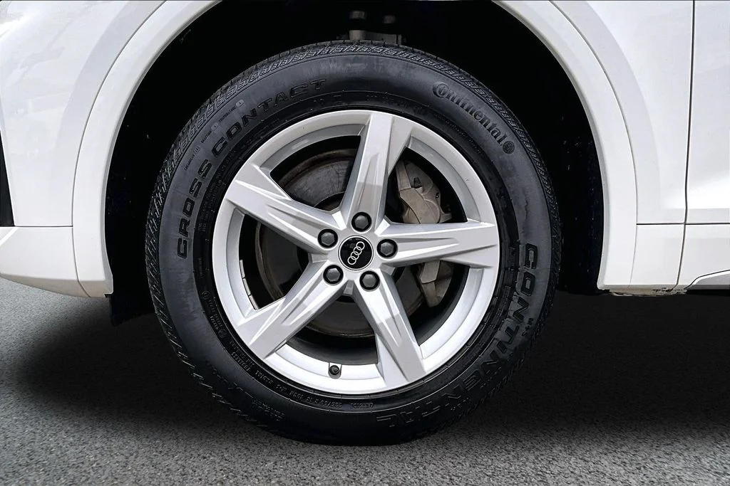 Used 2023 White Audi 40 Premium image 34