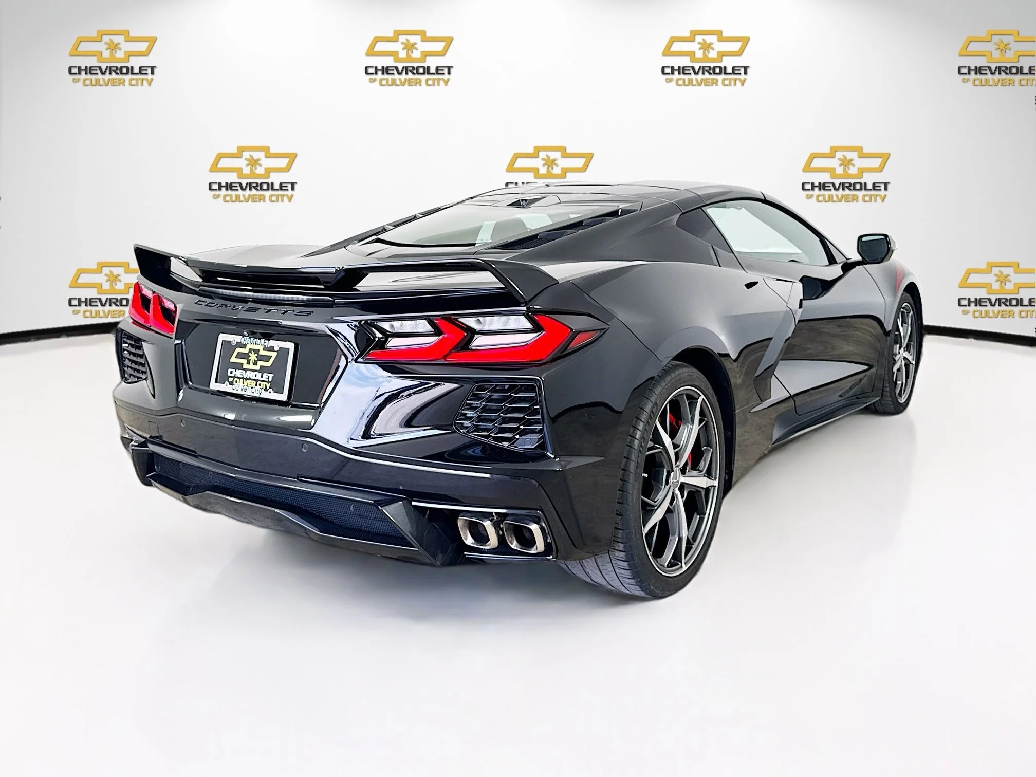 Used 2022 Black Chevrolet 2LT image 8