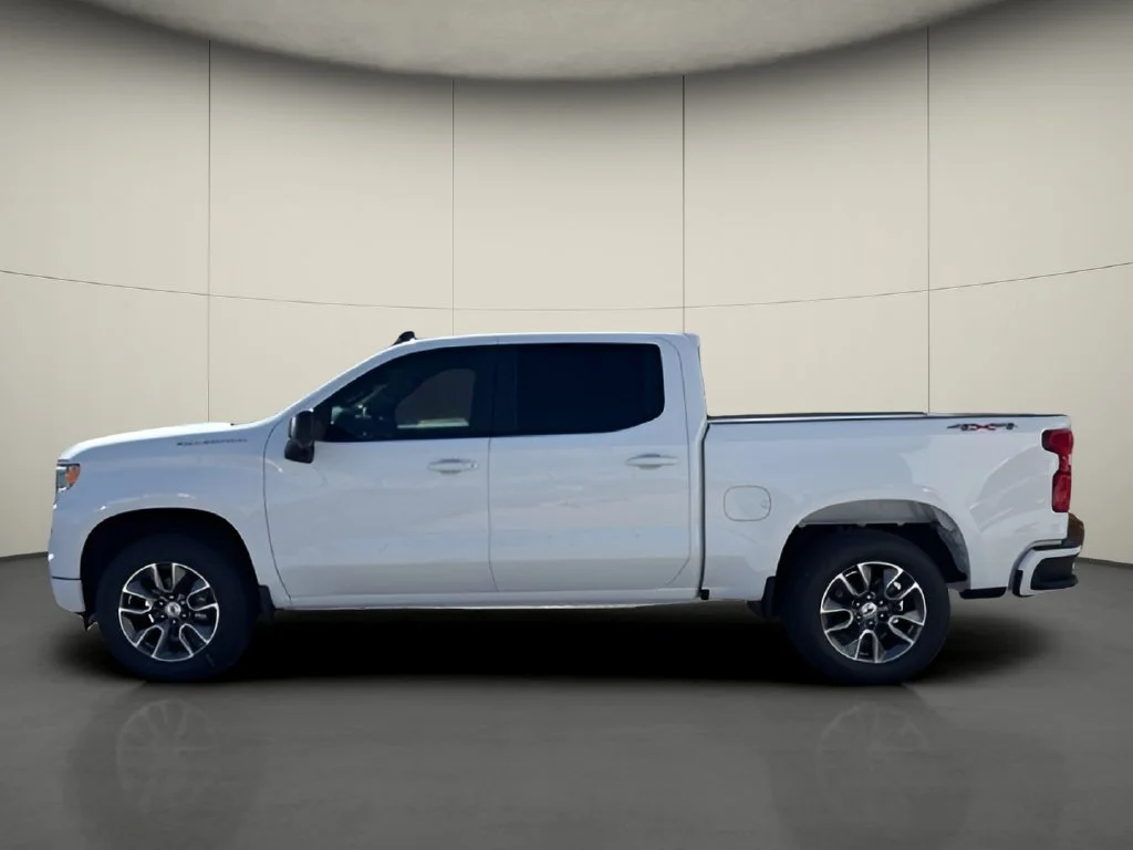 New 2026 Summit White Chevrolet RST image 2