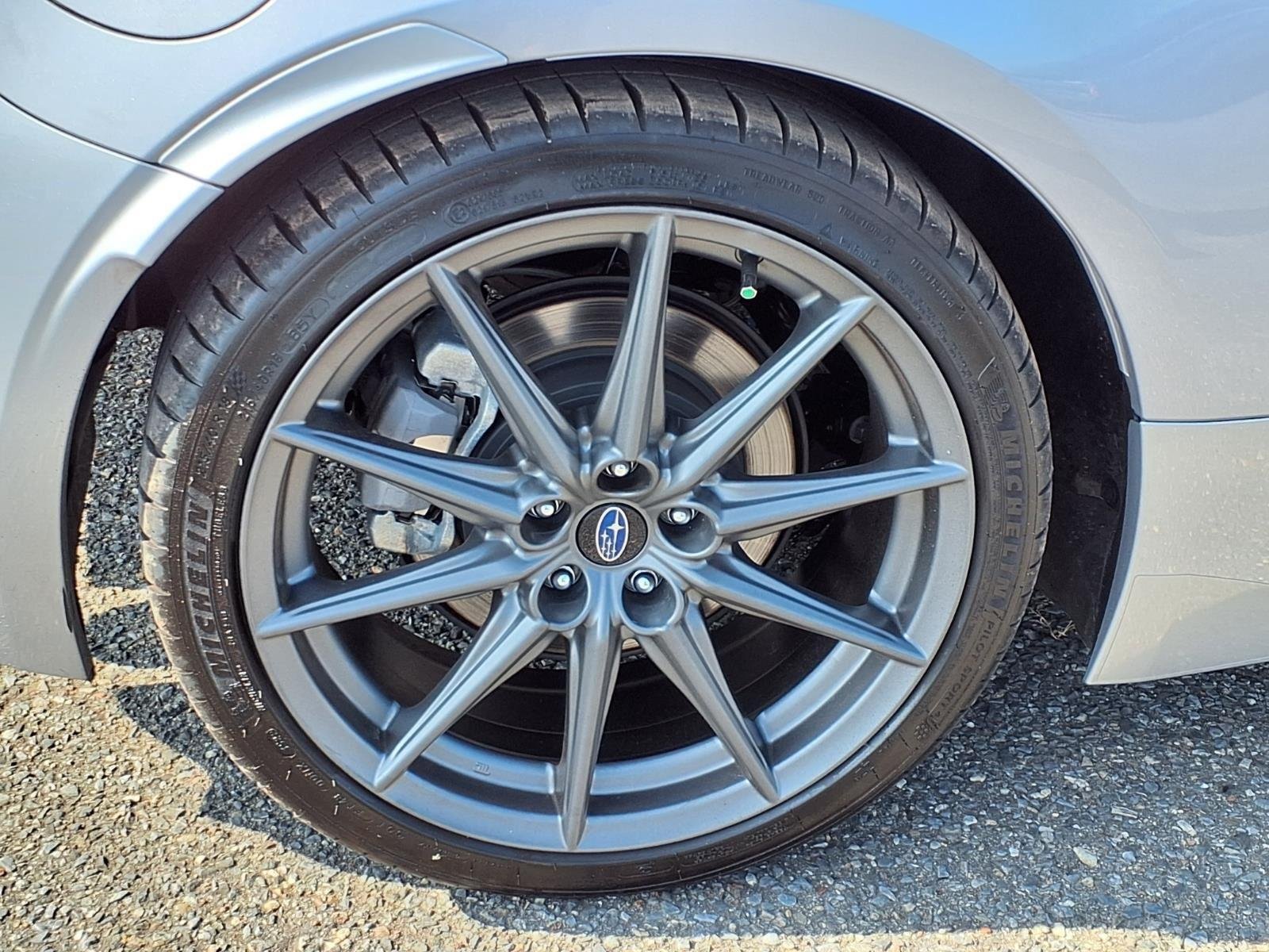 Used 2023 Ice Silver Metallic Subaru Limited image 11