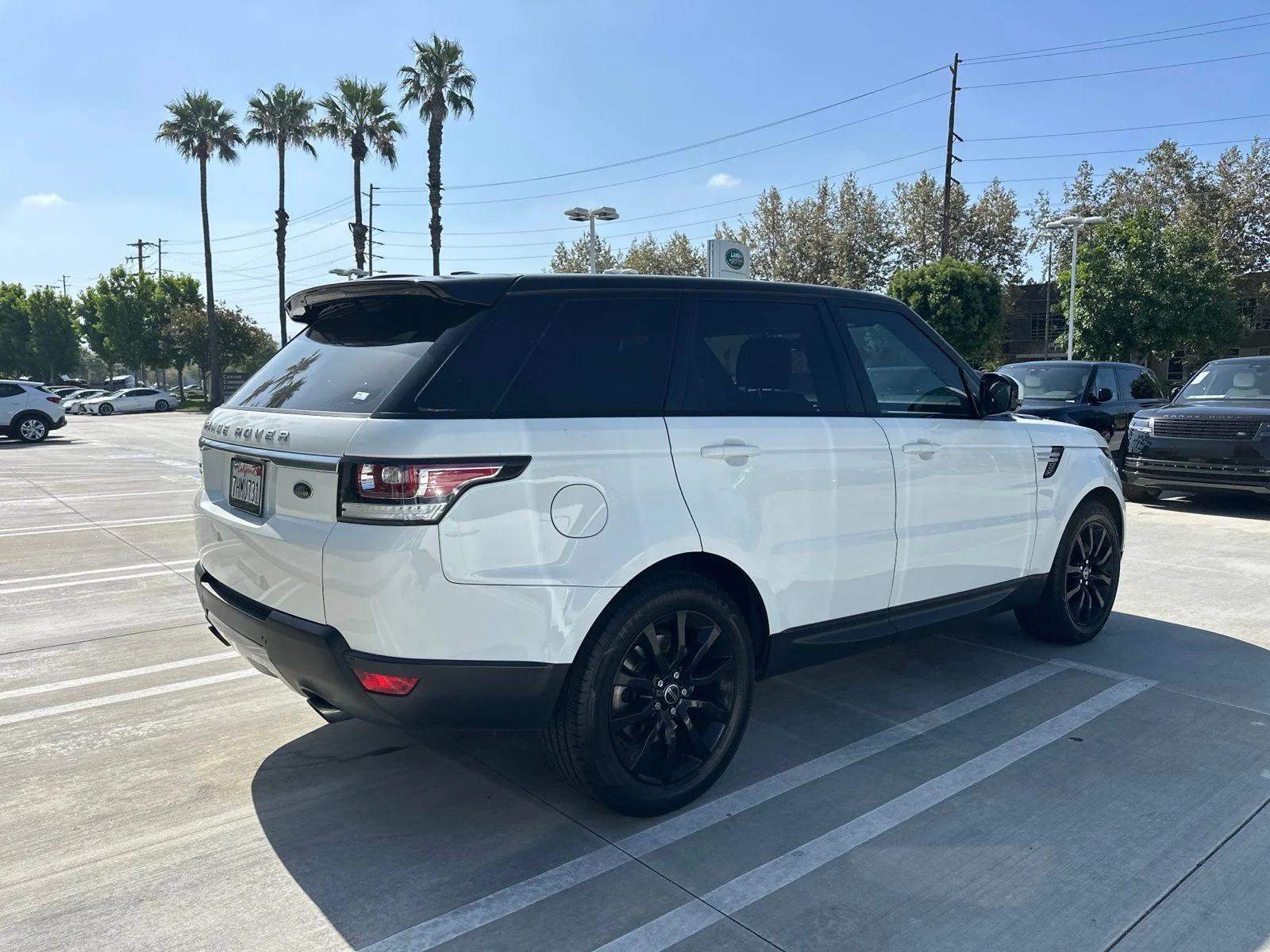 Used 2014  Land Rover 3.0L V6 Supercharged HSE image 3