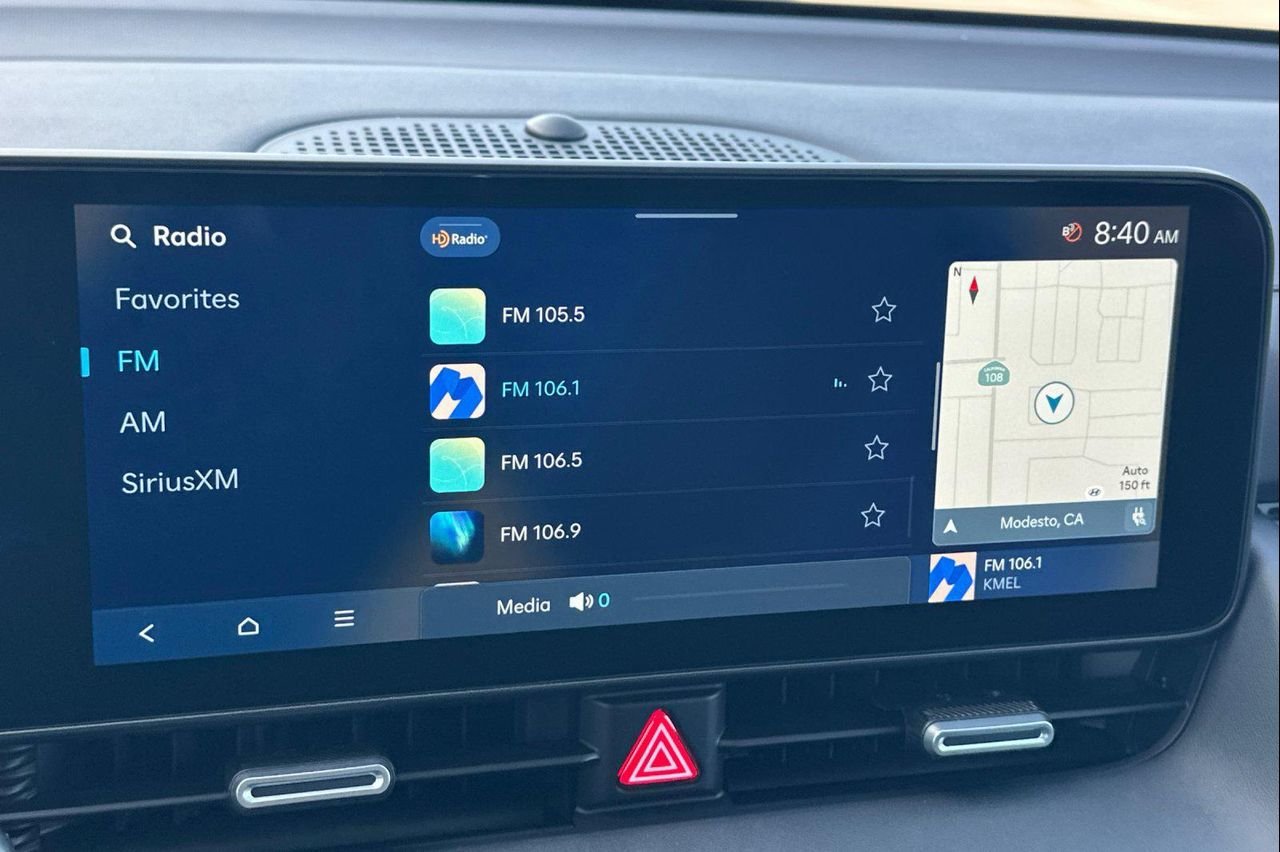New 2026 Cyber Gray Hyundai SEL image 18
