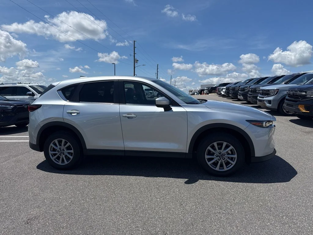 2023 Mazda CX-5 S Select Package Auto AWD's photo